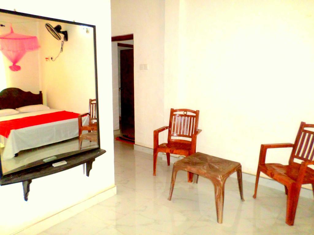 Lion Rest Hotel Anuradhapura Eksteriør billede