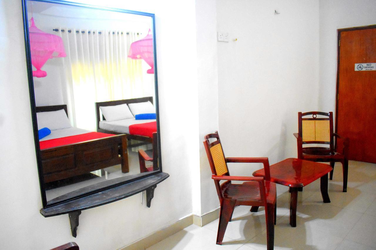 Lion Rest Hotel Anuradhapura Eksteriør billede
